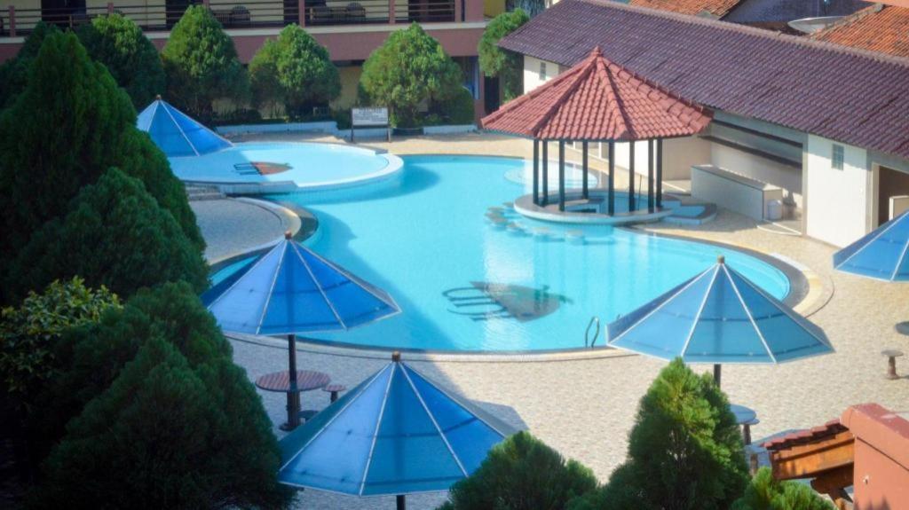 Uni Beach Hotel Pangandaran Luaran gambar